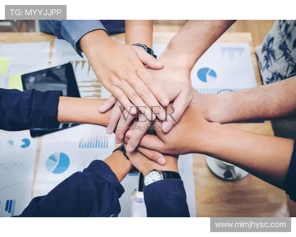 赛恩詹姆斯称赞克尼佩尔的球技与优势发挥能力展现团队合作精神